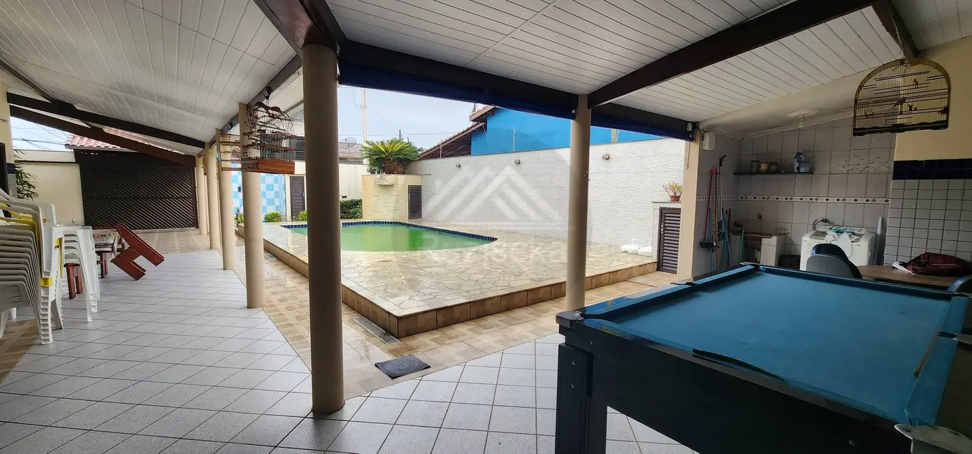 Foto 1 de Casa com 2 quartos à venda, 325m2 em Itanhaem - SP