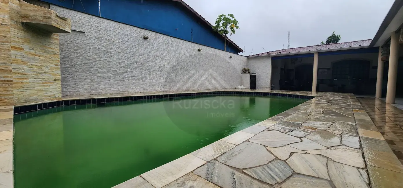 Foto 4 de Casa com 2 quartos à venda, 325m2 em Itanhaem - SP