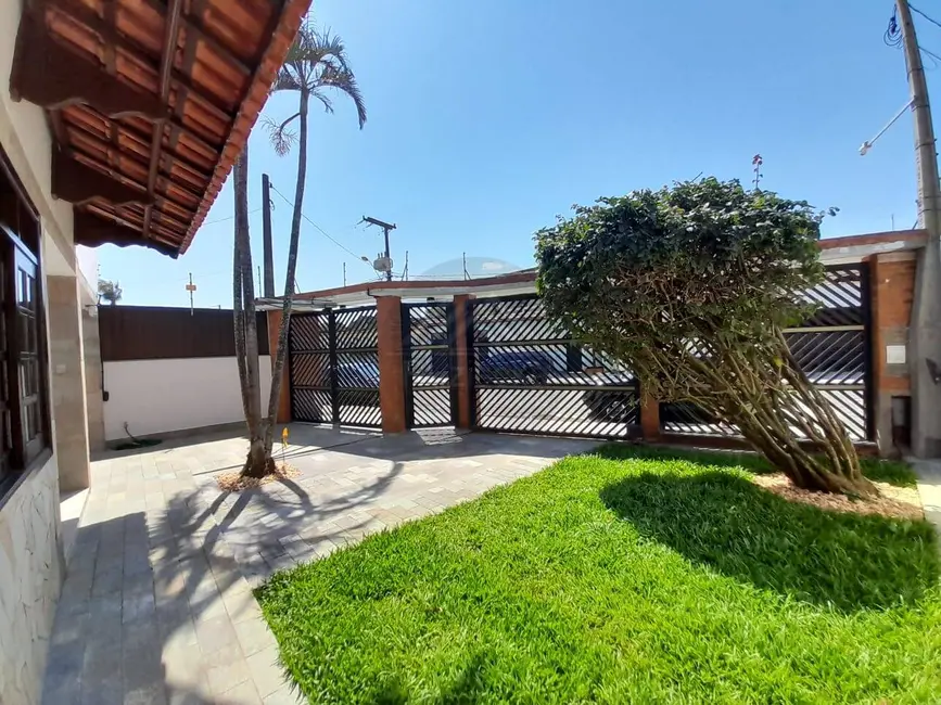 Foto 8 de Casa com 6 quartos à venda, 286m2 em Itanhaem - SP