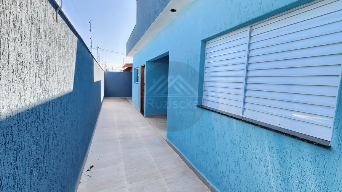 Casa com 2 quartos à venda, 154m2 em Itanhaem - SP - imagem 4 Foto 4 de Casa com 2 quartos à venda, 154m2 em Itanhaem - SP