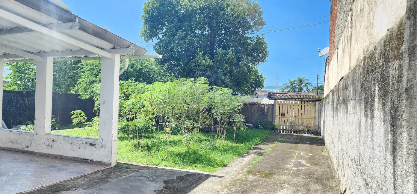 Foto 8 de Casa com 2 quartos à venda, 663m2 em Itanhaem - SP