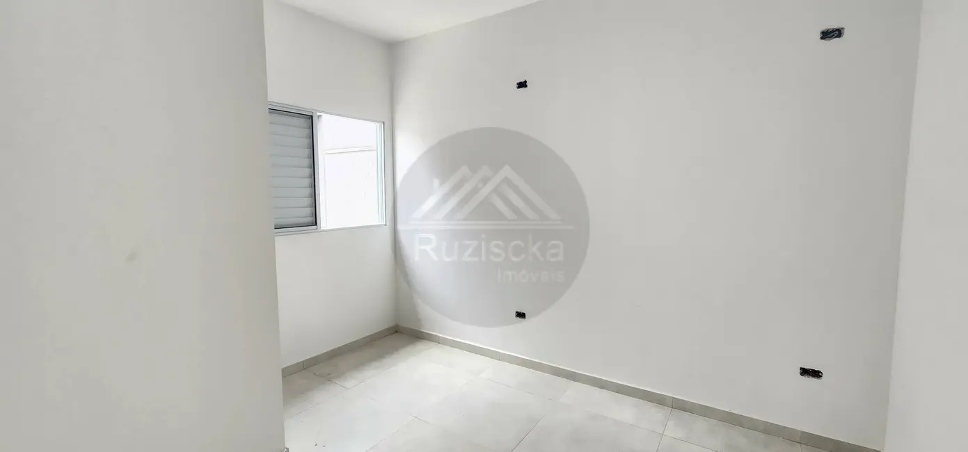 Foto 9 de Casa de Condomínio com 2 quartos à venda, 67m2 em Itanhaem - SP