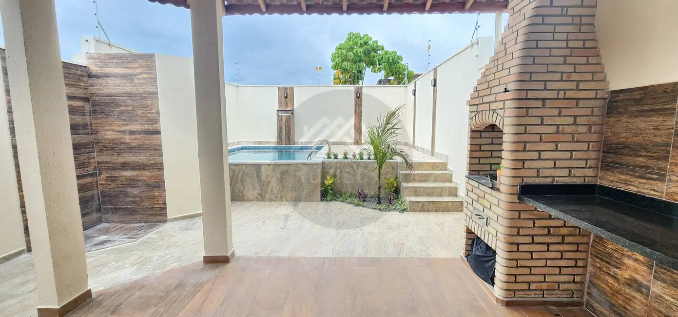 Foto 5 de Casa com 3 quartos à venda, 210m2 em Itanhaem - SP