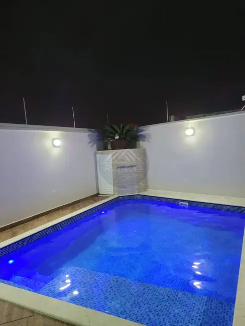 Foto 2 de Casa com 2 quartos à venda, 345m2 em Itanhaem - SP