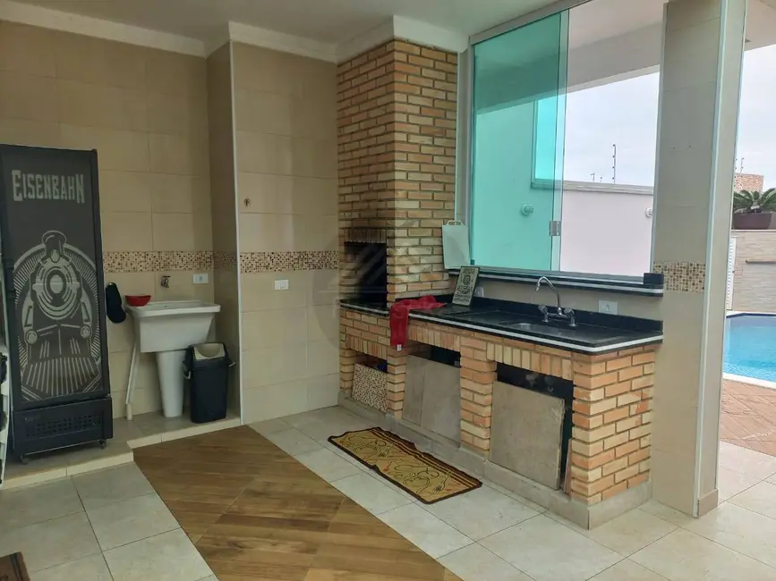 Foto 8 de Casa com 2 quartos à venda, 345m2 em Itanhaem - SP