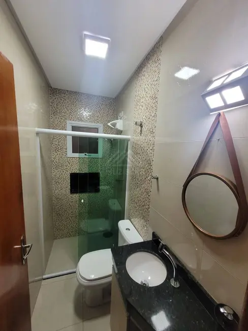 Foto 5 de Casa com 2 quartos à venda, 345m2 em Itanhaem - SP