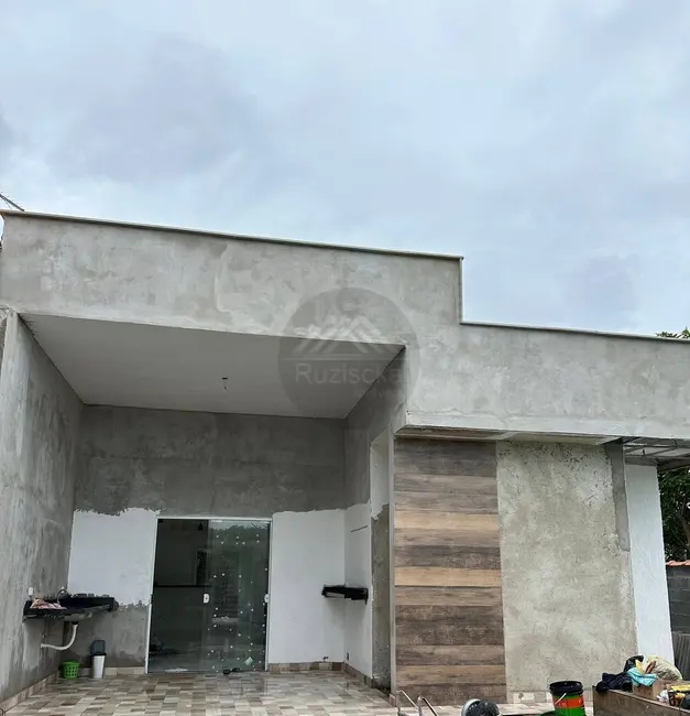 Foto 1 de Casa com 3 quartos à venda, 250m2 em Itanhaem - SP