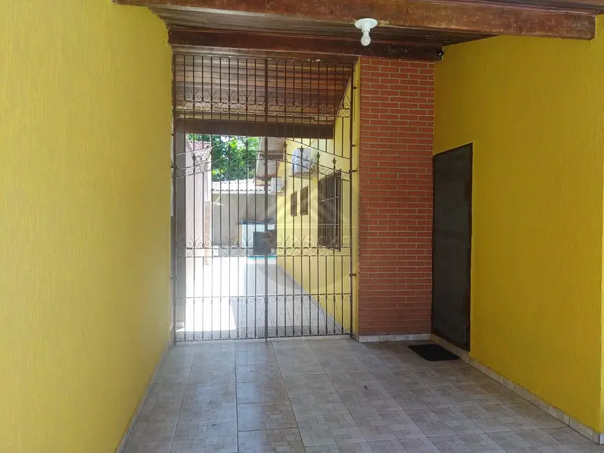 Foto 2 de Casa com 4 quartos à venda, 292m2 em Itanhaem - SP