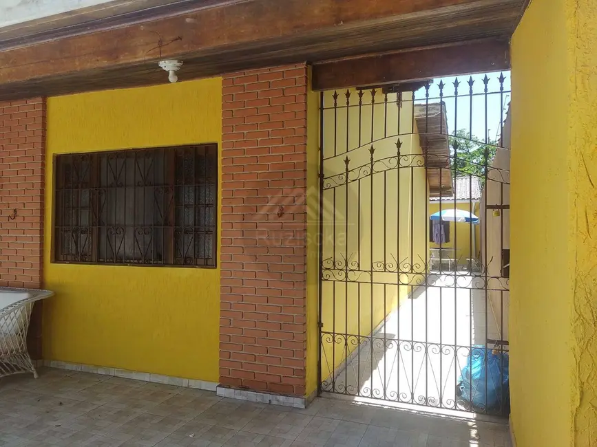 Foto 1 de Casa com 4 quartos à venda, 292m2 em Itanhaem - SP