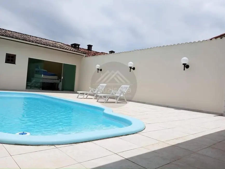 Foto 4 de Casa com 5 quartos à venda, 370m2 em Itanhaem - SP