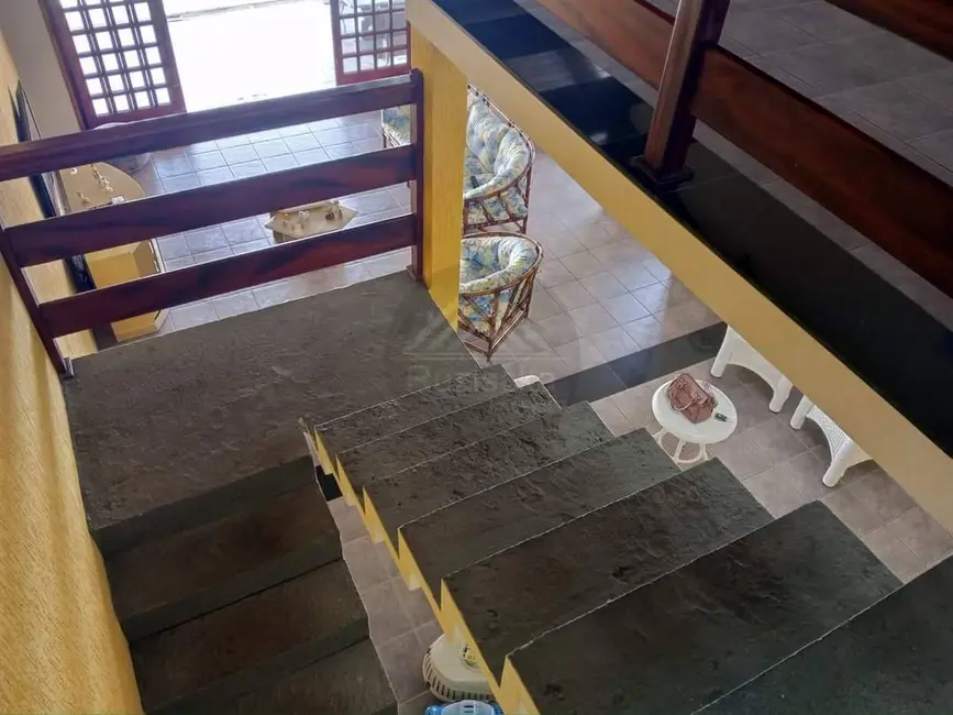 Foto 7 de Casa com 5 quartos à venda, 370m2 em Itanhaem - SP