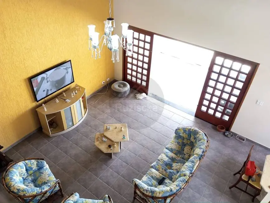 Foto 8 de Casa com 5 quartos à venda, 370m2 em Itanhaem - SP