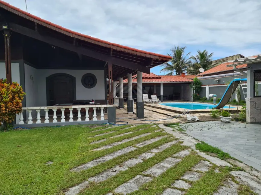 Foto 1 de Casa com 4 quartos à venda, 900m2 em Itanhaem - SP