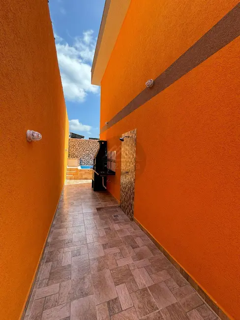 Casa de Condomínio com 2 quartos à venda, 59m2 em Itanhaem - SP - imagem 4 Foto 4 de Casa de Condomínio com 2 quartos à venda, 59m2 em Itanhaem - SP