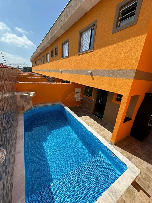 Foto 1 de Casa de Condomínio com 2 quartos à venda, 59m2 em Itanhaem - SP