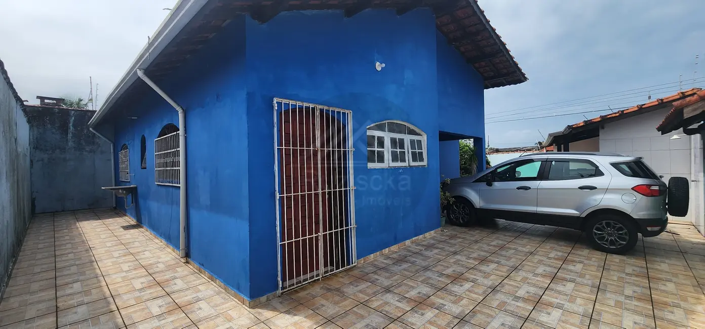 Foto 2 de Casa com 3 quartos à venda, 272m2 em Itanhaem - SP