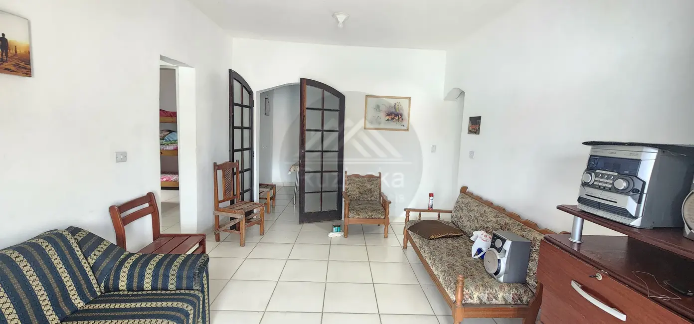 Casa com 3 quartos à venda, 272m2 em Itanhaem - SP - imagem 7 Foto 7 de Casa com 3 quartos à venda, 272m2 em Itanhaem - SP