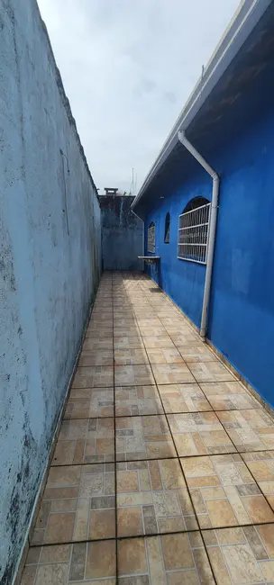 Casa com 3 quartos à venda, 272m2 em Itanhaem - SP - imagem 3 Foto 3 de Casa com 3 quartos à venda, 272m2 em Itanhaem - SP