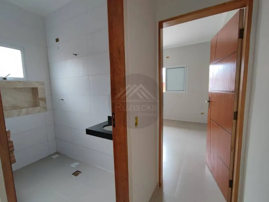 Foto 5 de Casa com 2 quartos à venda, 125m2 em Itanhaem - SP