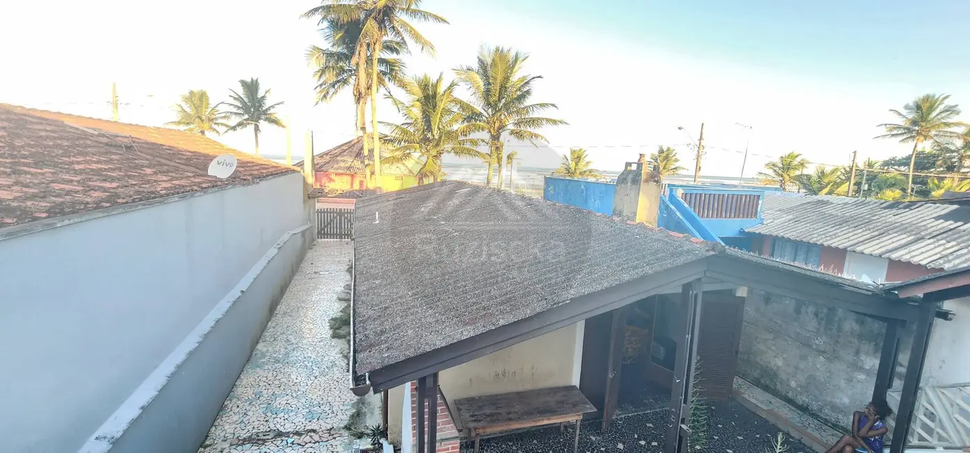 Foto 3 de Casa com 4 quartos à venda, 280m2 em Itanhaem - SP