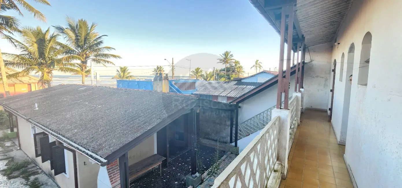 Foto 4 de Casa com 4 quartos à venda, 280m2 em Itanhaem - SP