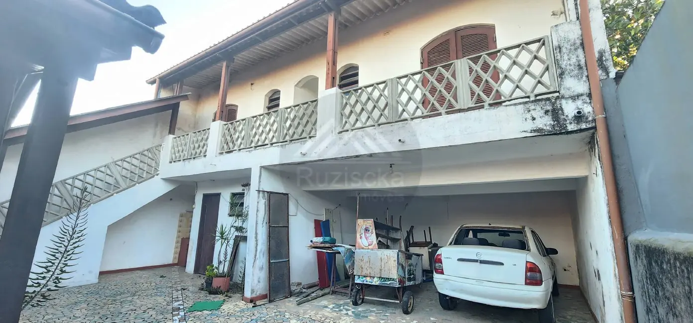 Foto 2 de Casa com 4 quartos à venda, 280m2 em Itanhaem - SP