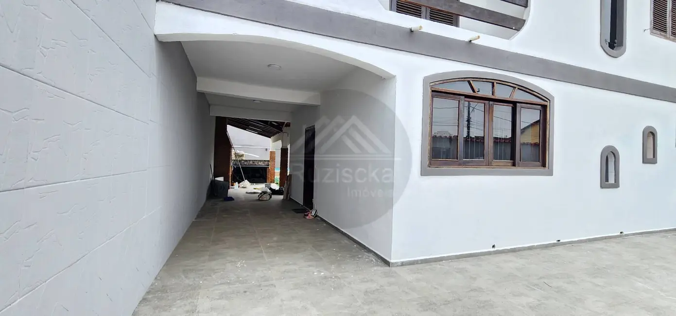 Foto 7 de Casa com 3 quartos à venda, 325m2 em Itanhaem - SP