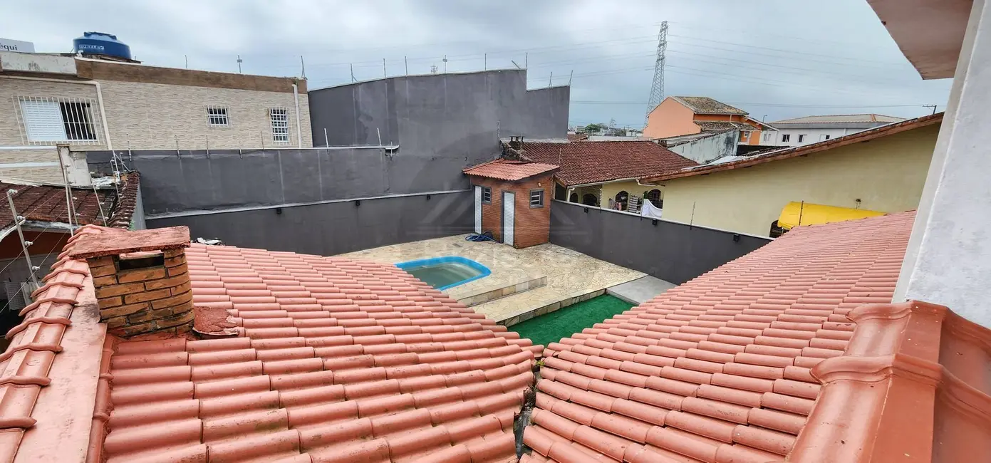 Foto 9 de Casa com 3 quartos à venda, 325m2 em Itanhaem - SP