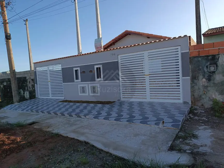 Foto 1 de Casa com 2 quartos à venda, 53m2 em Itanhaem - SP