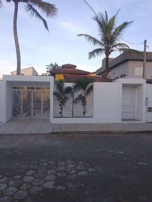 Foto 5 de Casa com 2 quartos à venda, 309m2 em Itanhaem - SP