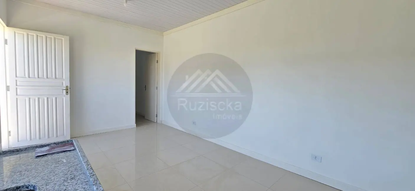 Foto 1 de Casa com 1 quarto à venda, 132m2 em Itanhaem - SP