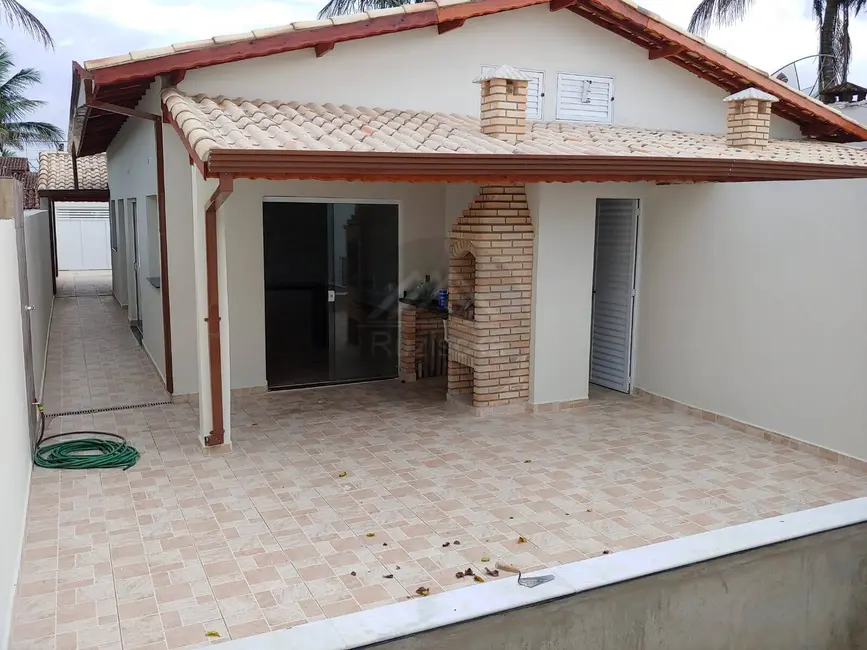 Foto 1 de Casa com 2 quartos à venda, 180m2 em Itanhaem - SP