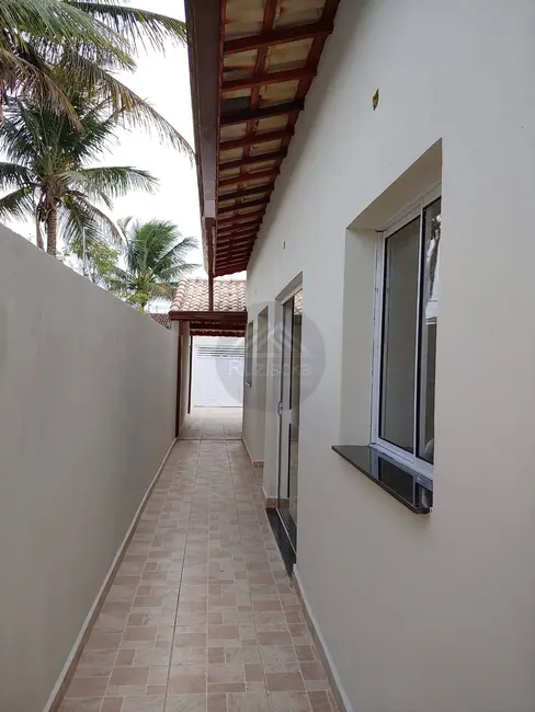 Foto 4 de Casa com 2 quartos à venda, 180m2 em Itanhaem - SP