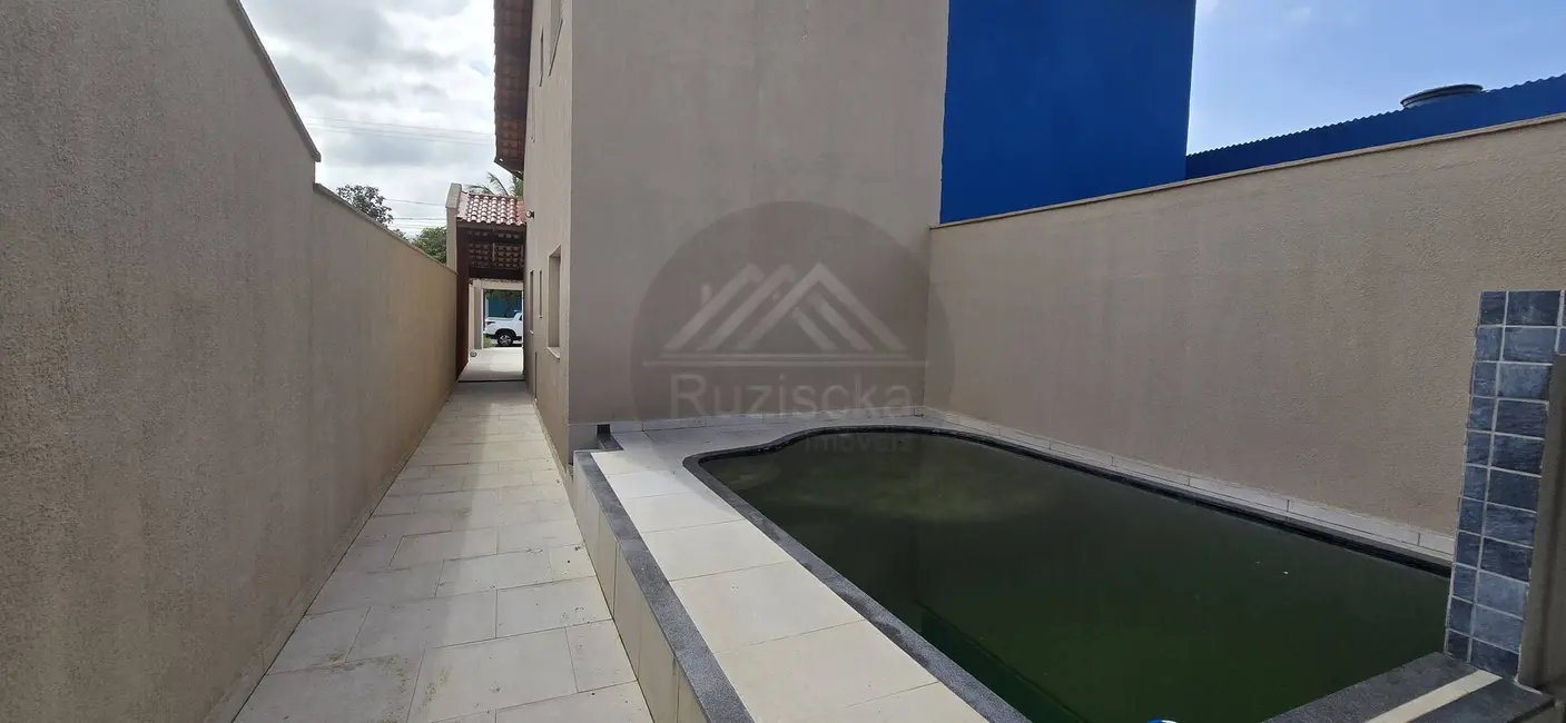 Foto 3 de Casa com 2 quartos à venda, 150m2 em Itanhaem - SP
