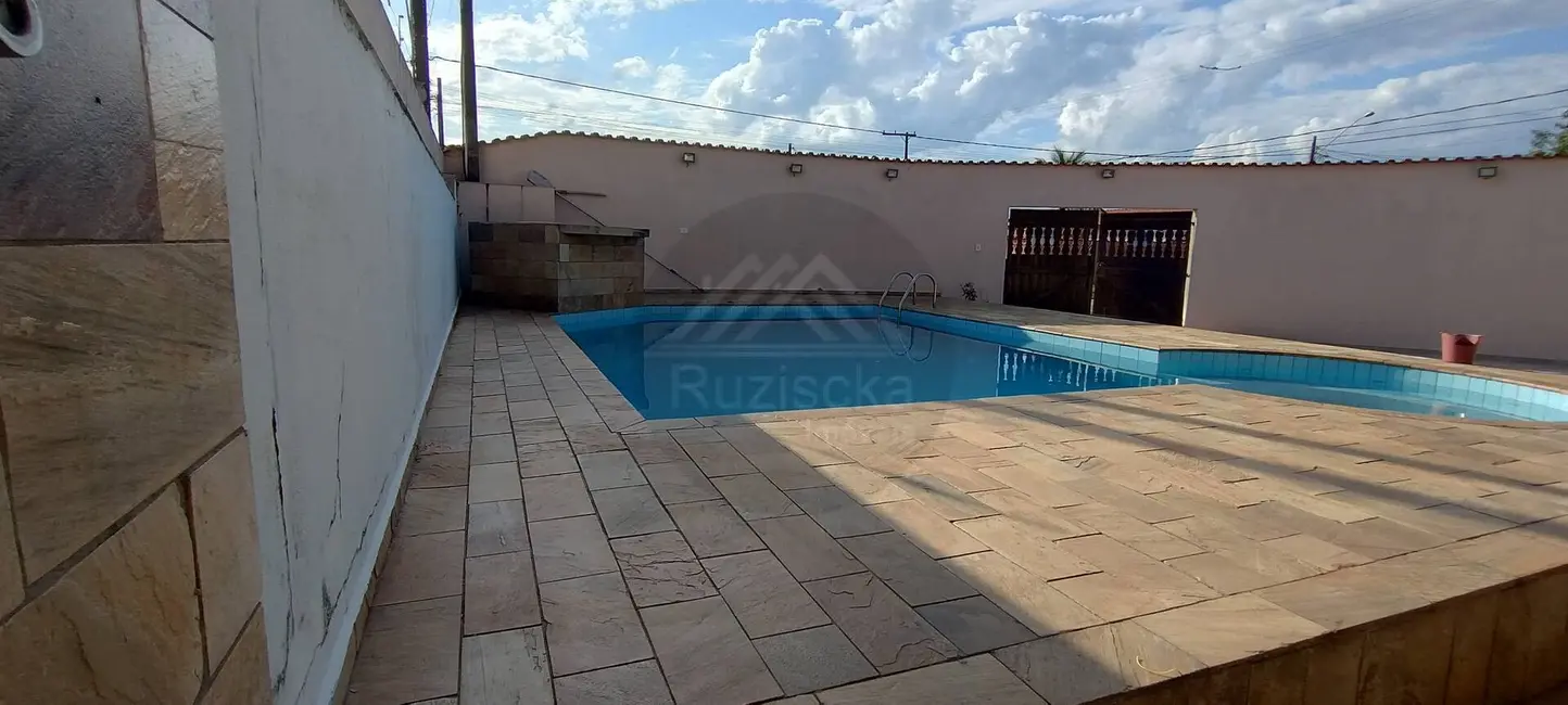 Foto 4 de Casa com 3 quartos à venda, 473m2 em Itanhaem - SP