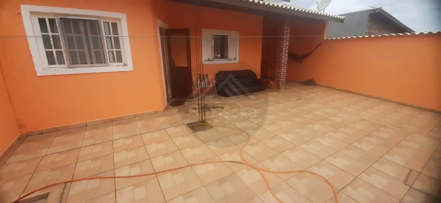 Foto 1 de Casa com 2 quartos à venda, 250m2 em Itanhaem - SP