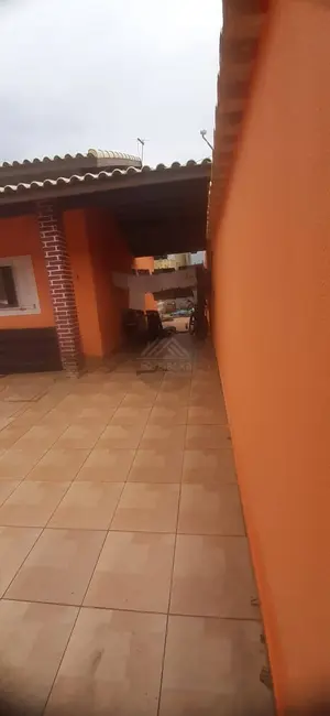 Foto 5 de Casa com 2 quartos à venda, 250m2 em Itanhaem - SP