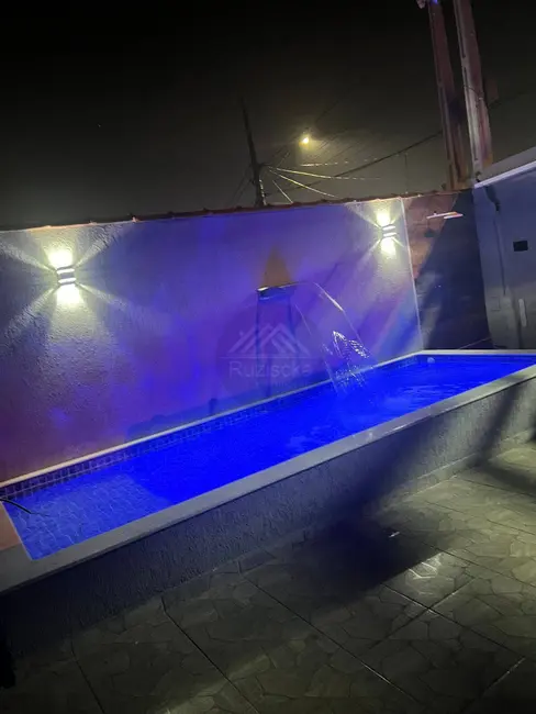 Foto 7 de Casa com 2 quartos à venda, 125m2 em Itanhaem - SP