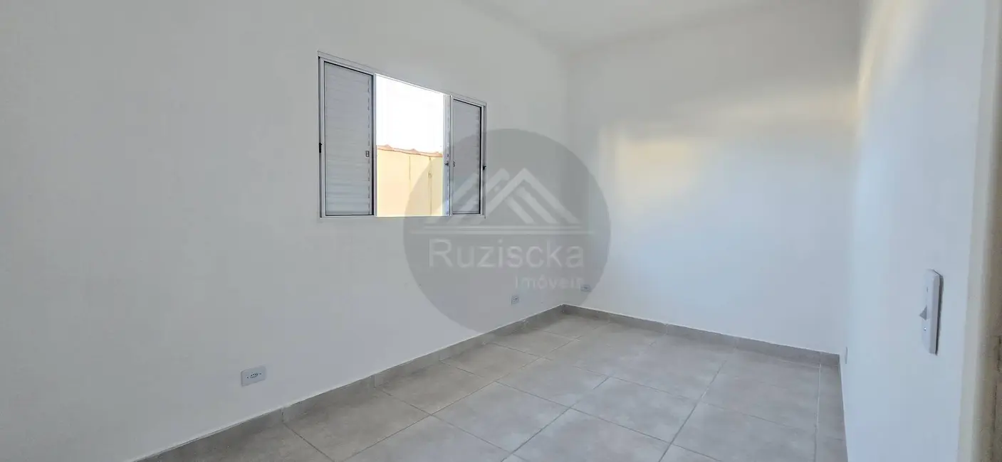 Foto 9 de Casa com 2 quartos à venda, 125m2 em Itanhaem - SP