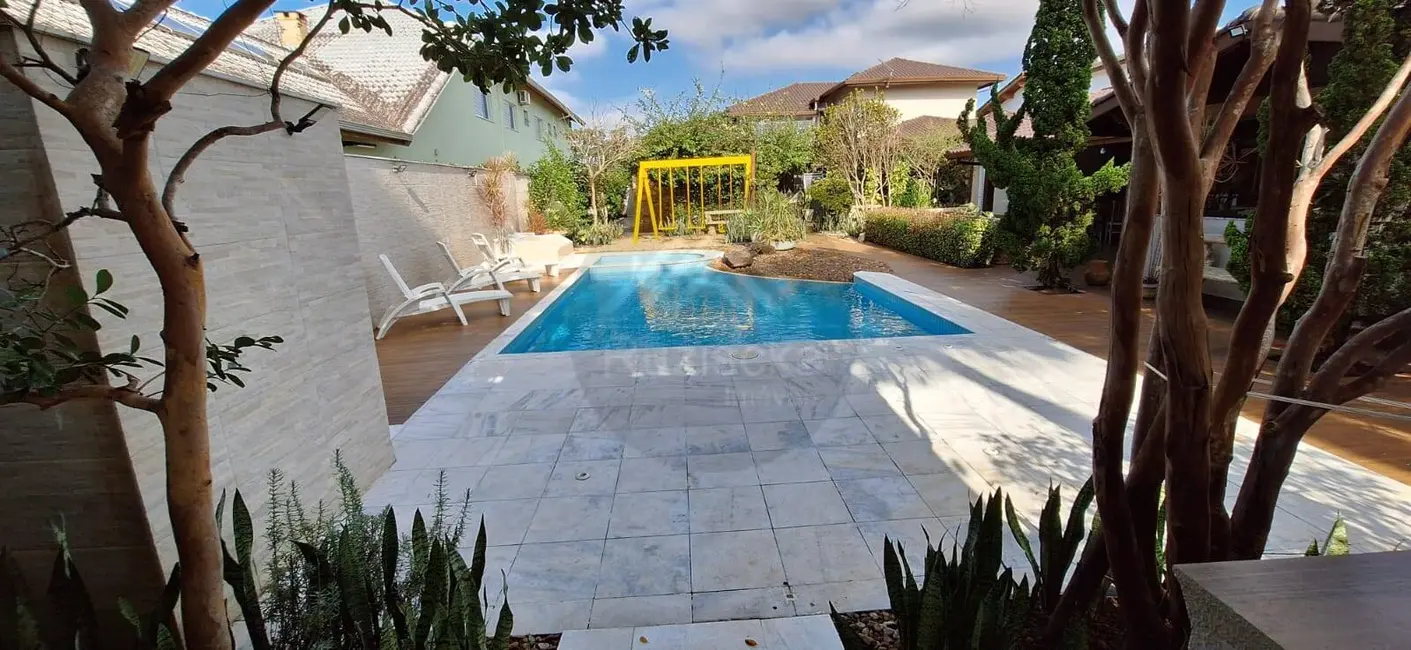 Foto 2 de Casa com 5 quartos à venda, 1070m2 em Peruibe - SP