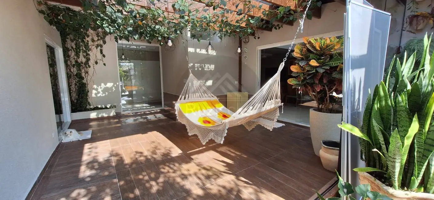 Casa com 5 quartos à venda, 1070m2 em Peruibe - SP - imagem 7 Foto 7 de Casa com 5 quartos à venda, 1070m2 em Peruibe - SP