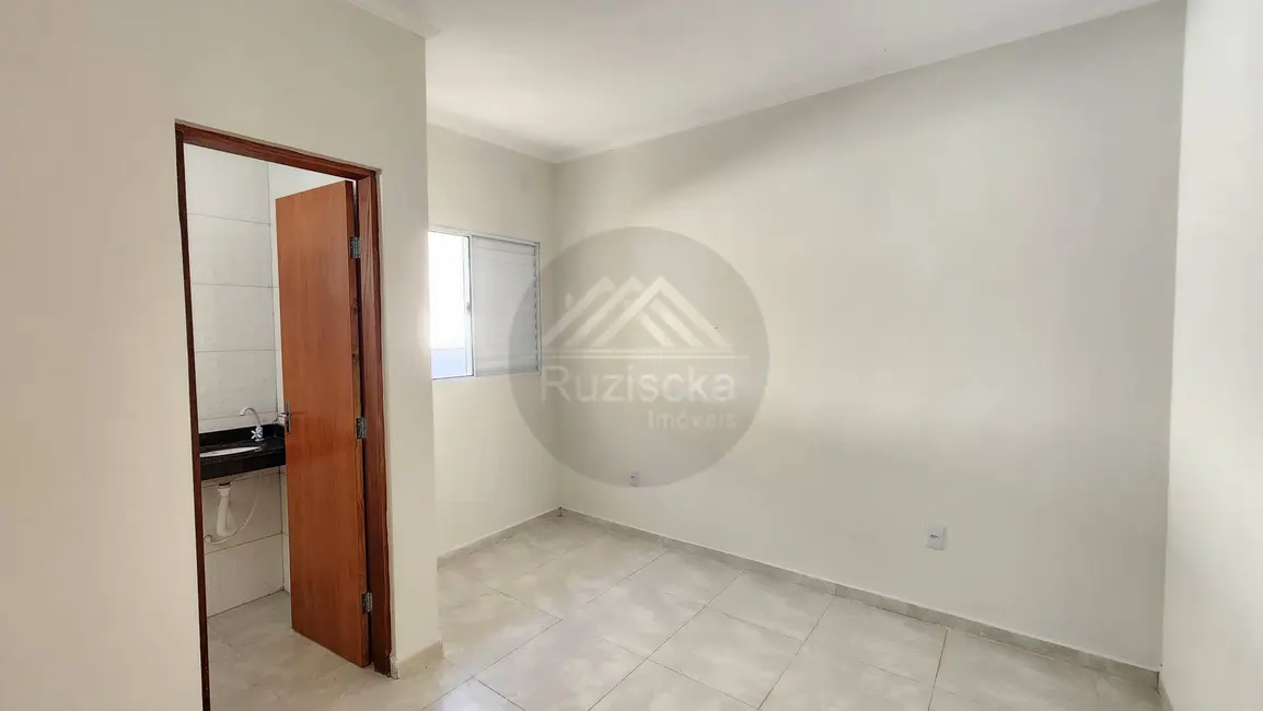 Casa de Condomínio com 2 quartos à venda, 60m2 em Itanhaem - SP - imagem 5 Foto 5 de Casa de Condomínio com 2 quartos à venda, 60m2 em Itanhaem - SP