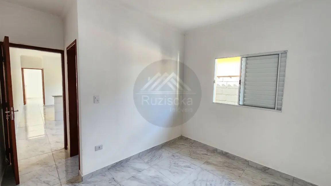 Foto 3 de Casa com 2 quartos à venda, 125m2 em Itanhaem - SP