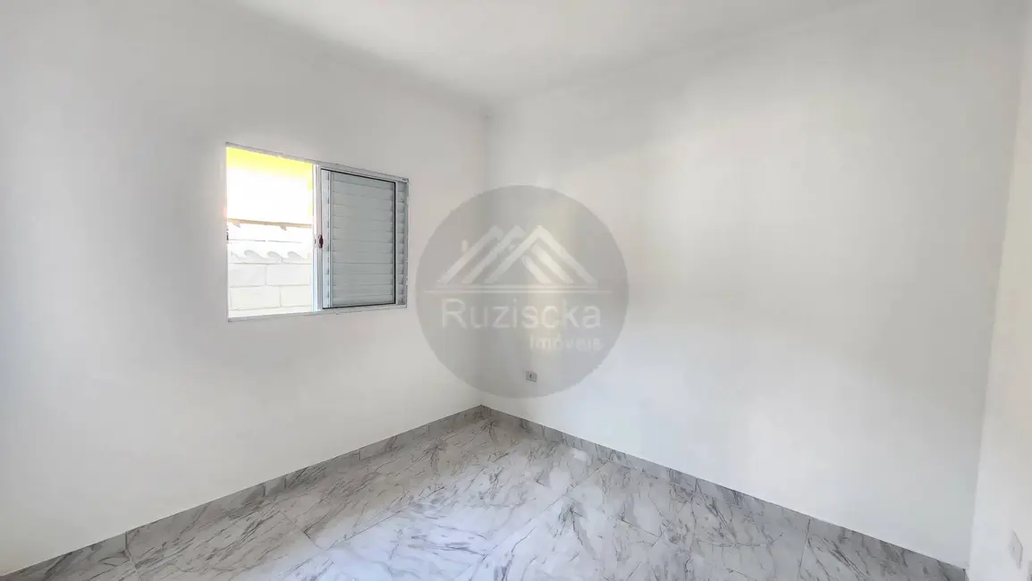 Foto 5 de Casa com 2 quartos à venda, 125m2 em Itanhaem - SP