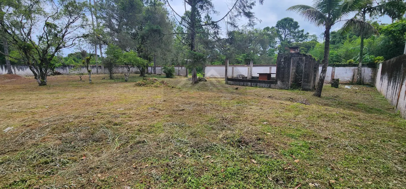Foto 1 de Terreno / Lote à venda, 2000m2 em Itanhaem - SP