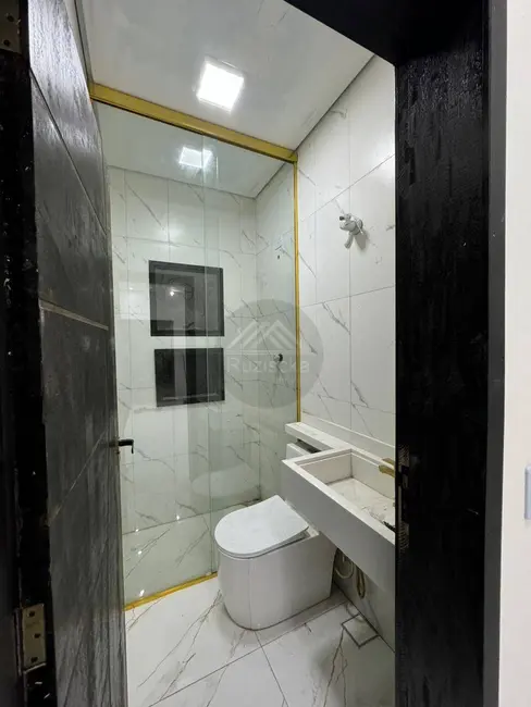 Foto 3 de Casa com 3 quartos à venda, 350m2 em Itanhaem - SP