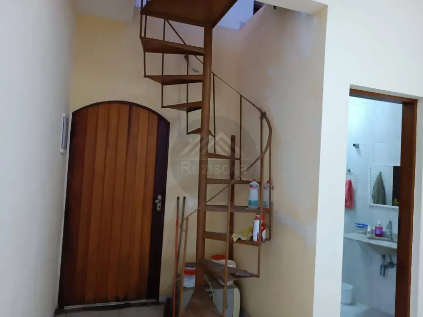Foto 8 de Casa com 2 quartos à venda, 135m2 em Itanhaem - SP