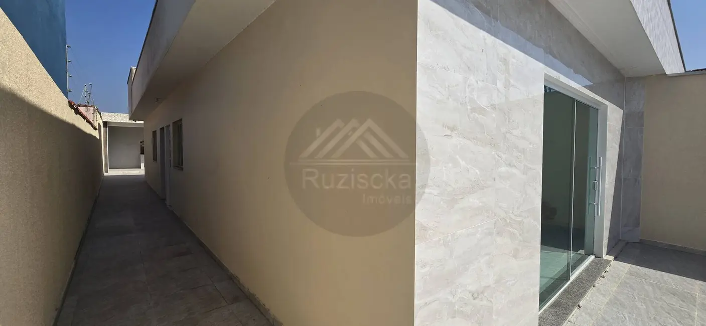 Foto 4 de Casa com 2 quartos à venda, 186m2 em Itanhaem - SP