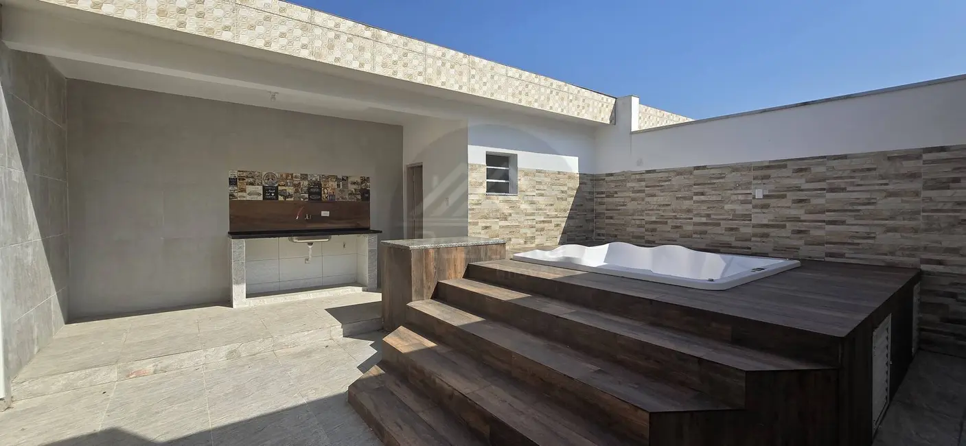 Foto 3 de Casa com 2 quartos à venda, 186m2 em Itanhaem - SP