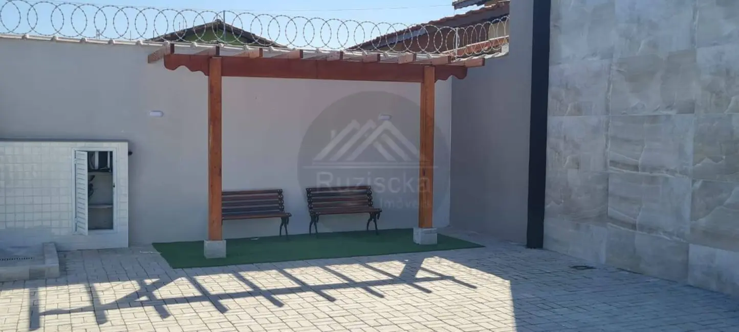 Foto 2 de Casa de Condomínio com 2 quartos à venda, 58m2 em Itanhaem - SP